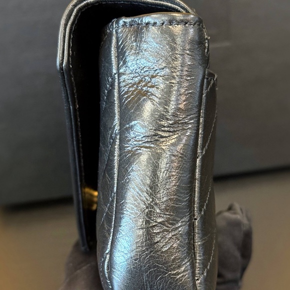 YSL SAINT LAURENT COLLEGE MINI CHAIN BAG IN SHINY CRACKLED LEATHER BLACK - Picture 6 of 16